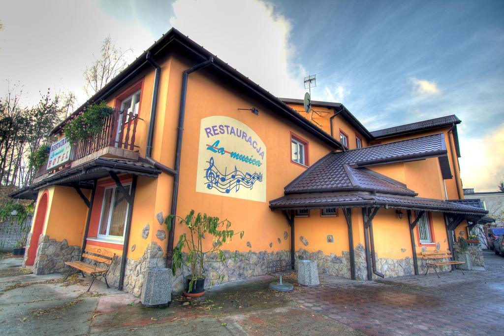 Hotel La-Musica Piaseczno  Exterior photo