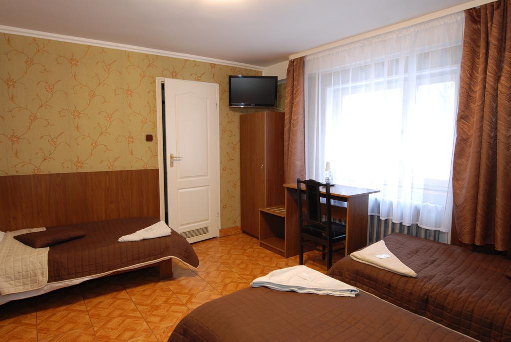 Hotel La-Musica Piaseczno  Exterior photo